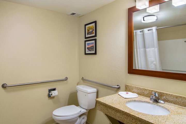 1 King Bed Jetted Tub (2 of 13)