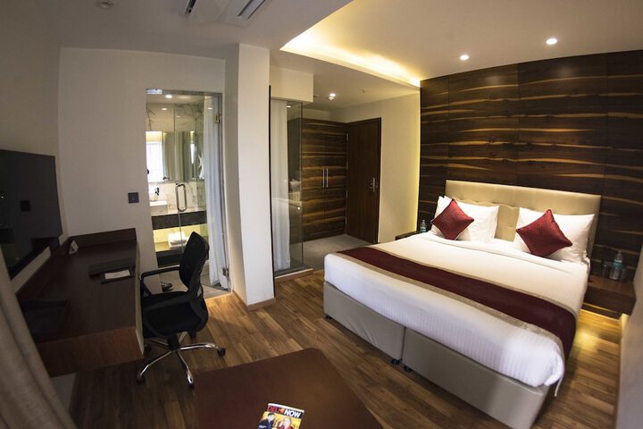 Room 21 of 49