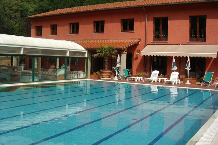 Pools & Facilities