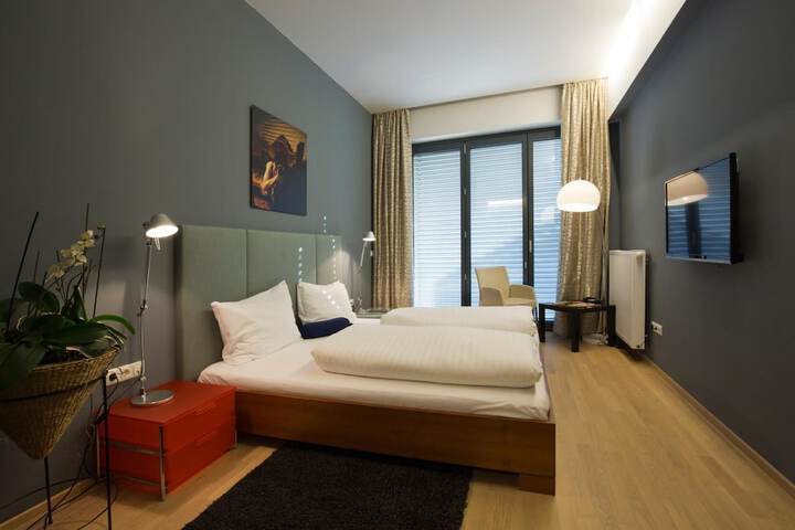 Room 20 of 49