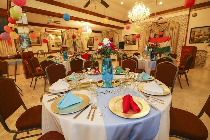 Ballroom/Hall 118 of 162