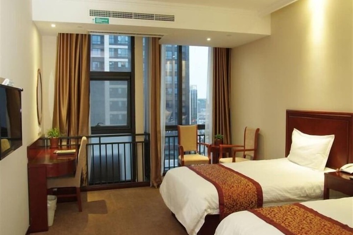 Room 19 of 40
