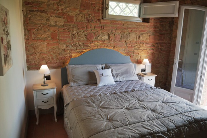 Room 12 of 62