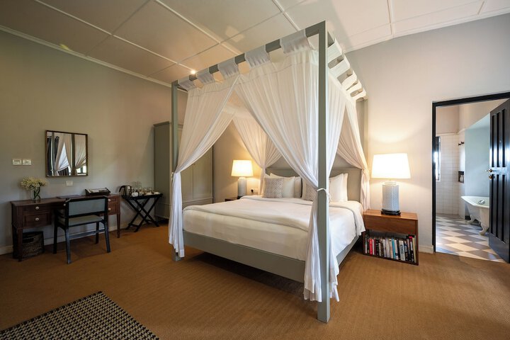 Room 12 of 46