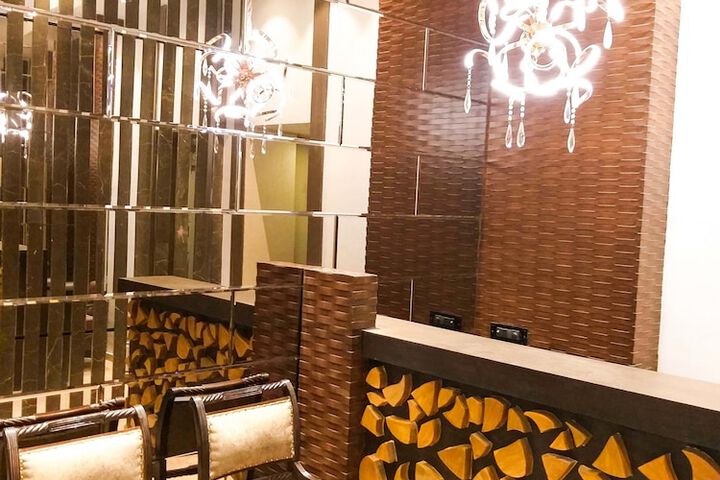 Hotel Interior 7 of 43