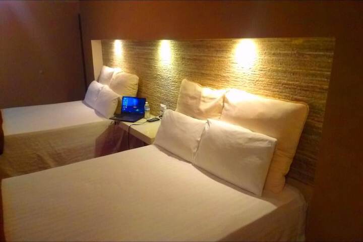 Room 13 of 38
