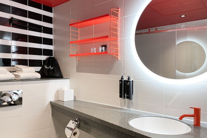Clean Restrooms