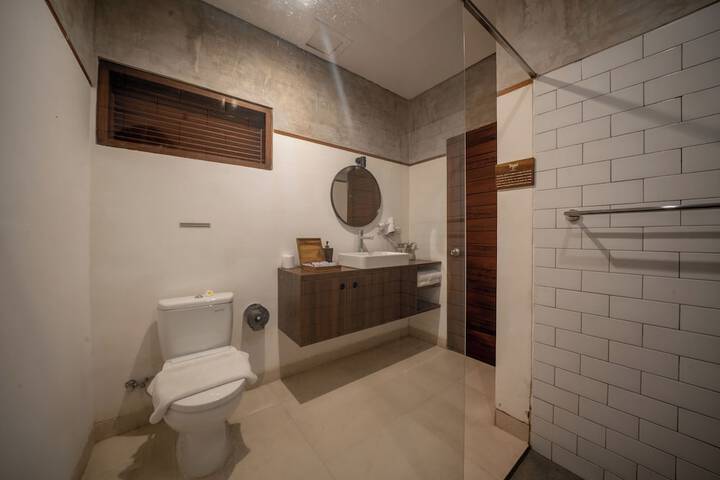 Room 28 of 55