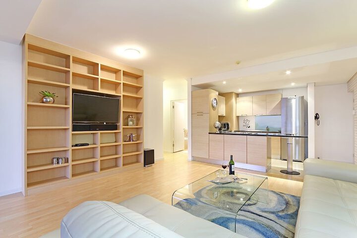 Room 9 of 29