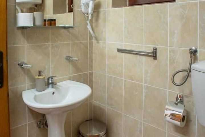 Room 7 of 22