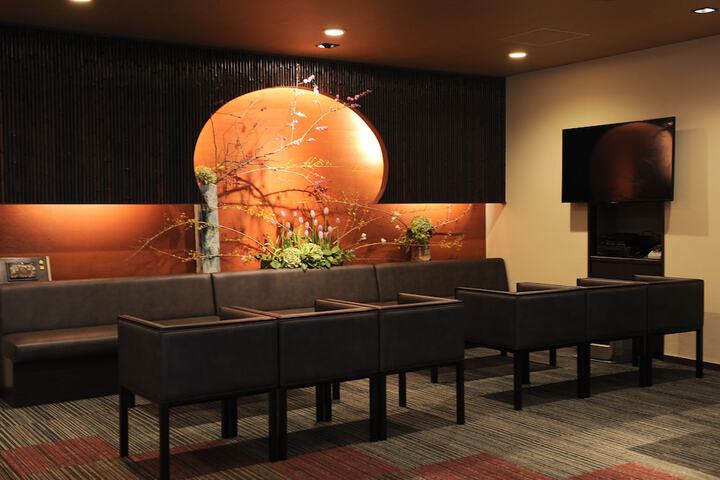 Entrance & Lobby
