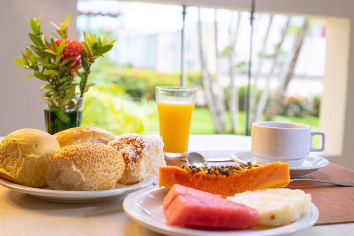 Breakfast meal