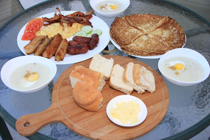 Breakfast/Coffee Service 53 of 69
