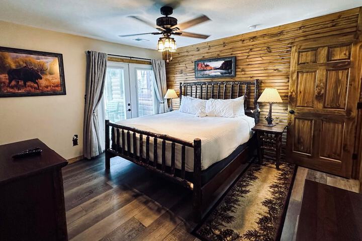 Room 3 of 8