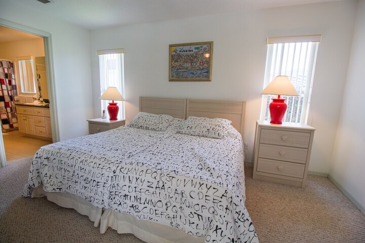 Room 2 of 11