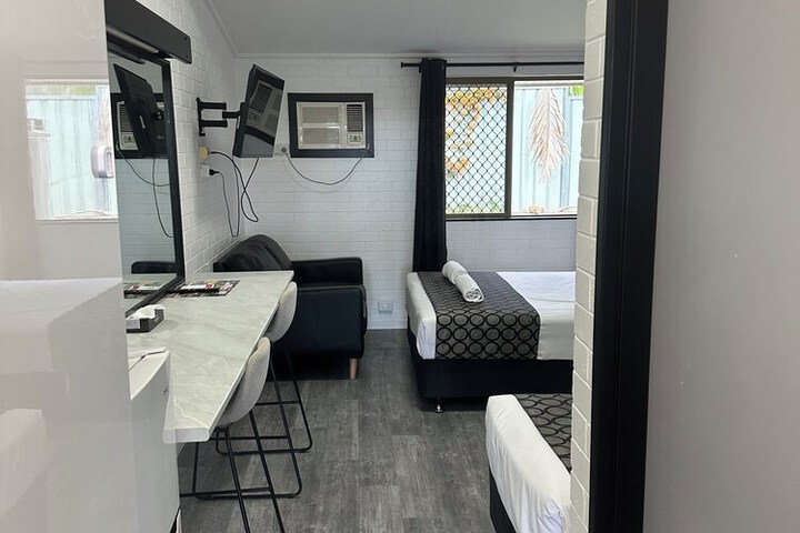 Room 44 of 72
