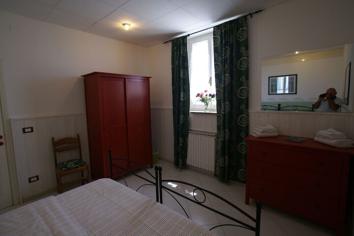 Room 15 of 74