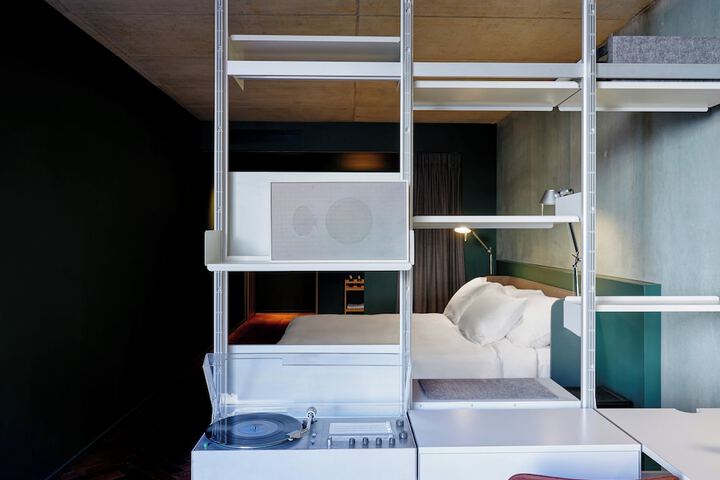 Room 8 of 59