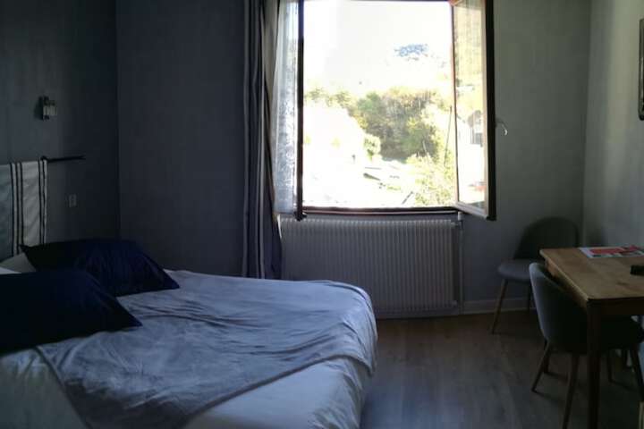 Room 3 of 23