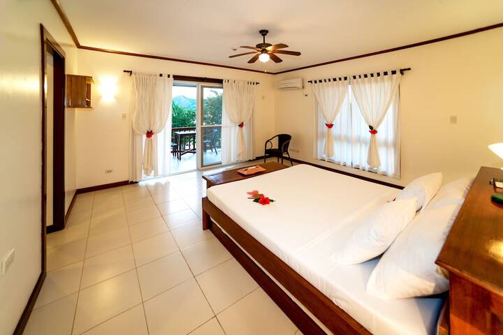 Room 4 of 44