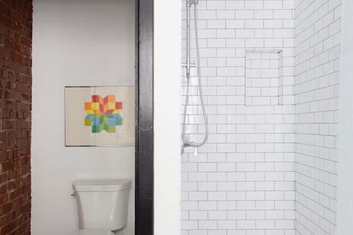 Bathroom shower