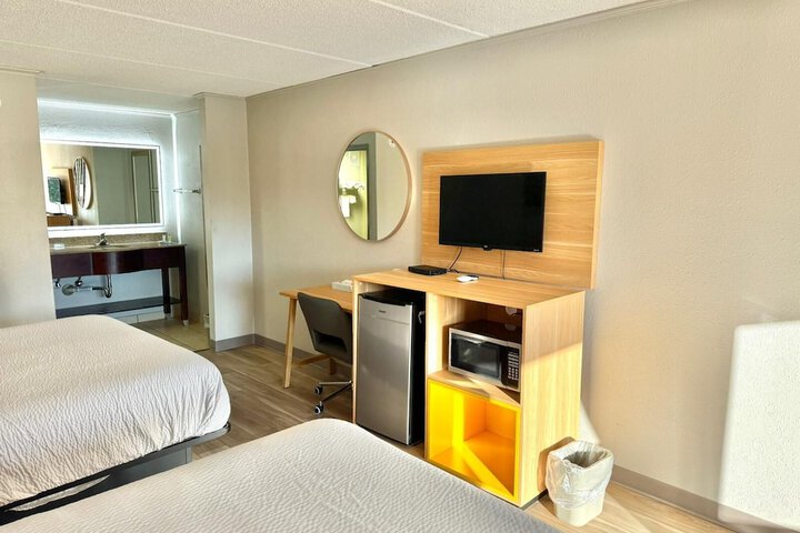 Room 8 of 46