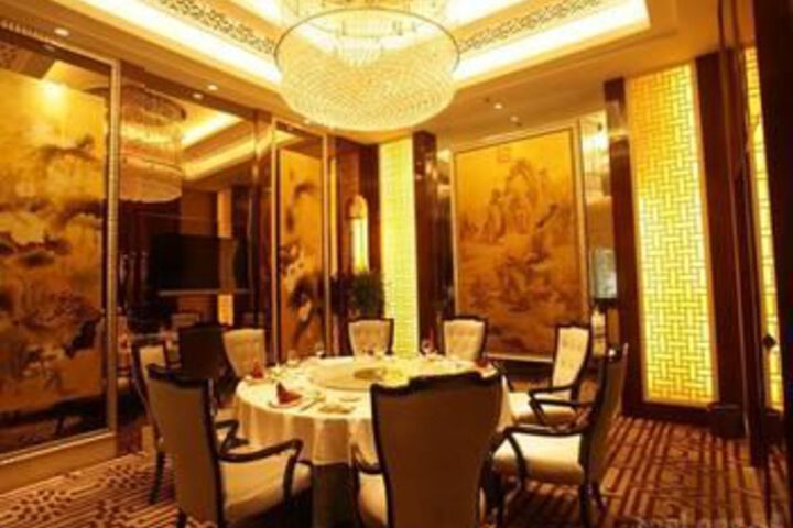 Dining 72 of 73