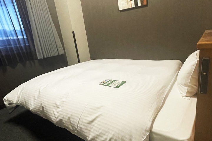 Room 6 of 29