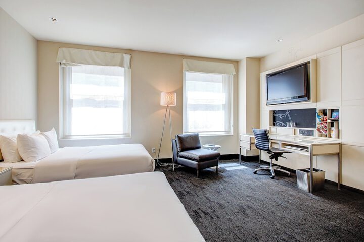 Standard Room, King or Two Doubles (4 of 9)