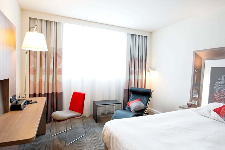 Room 16 of 88