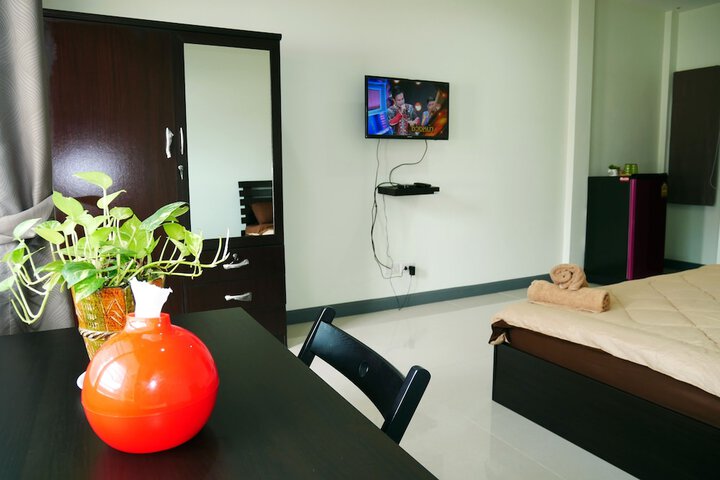 Room 18 of 40