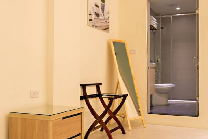 Room 43 of 59
