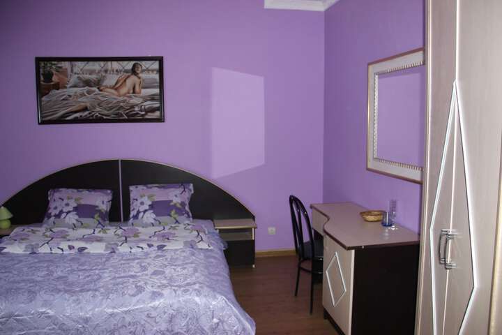 Room 5 of 24