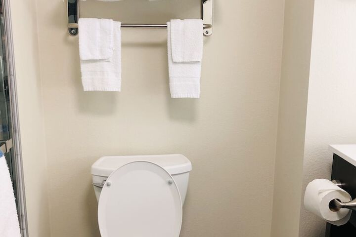 Room 44 of 72