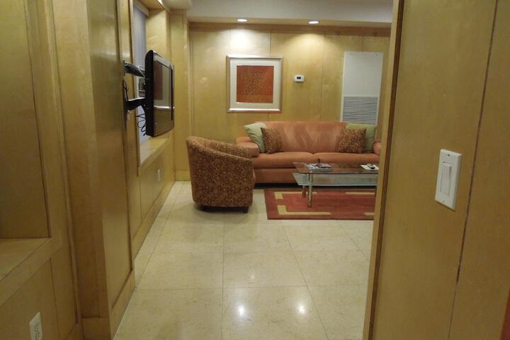 Room 14 of 41