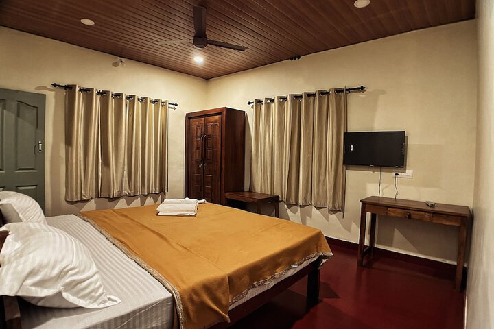 Room 13 of 60