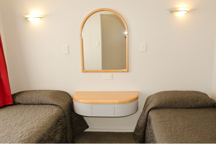 Room 7 of 44