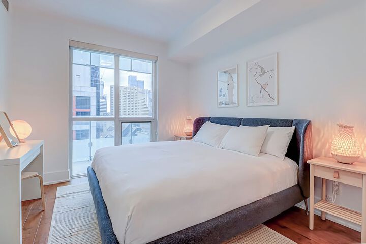 Room 25 of 100