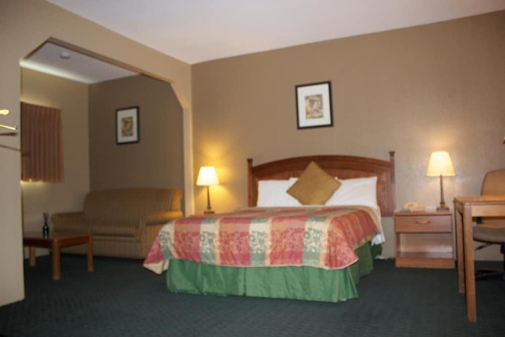 Room 13 of 40