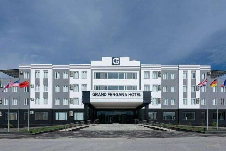 Exterior of Grand Fergana Hotel