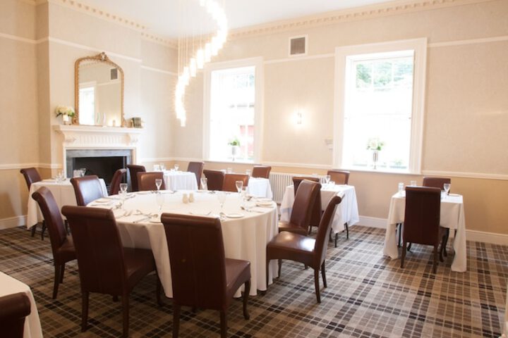Dining 60 of 86