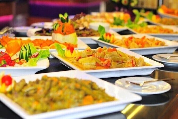 Dining 44 of 75