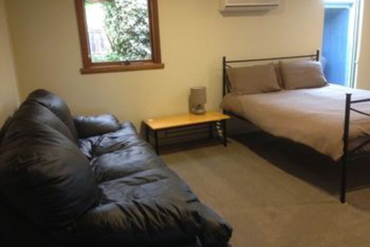 Room 7 of 24