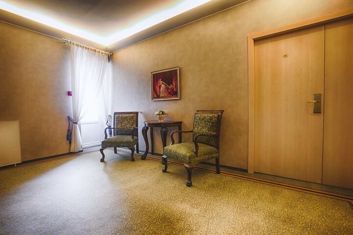 Lobby Entry
