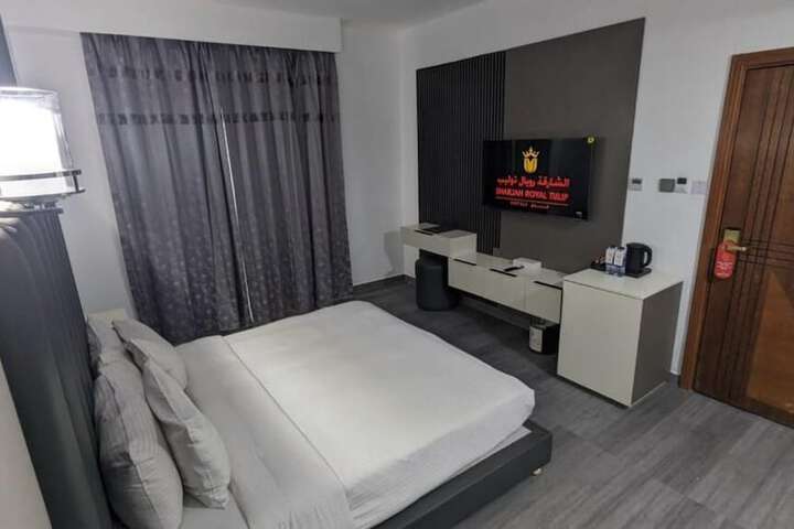 Room 16 of 73