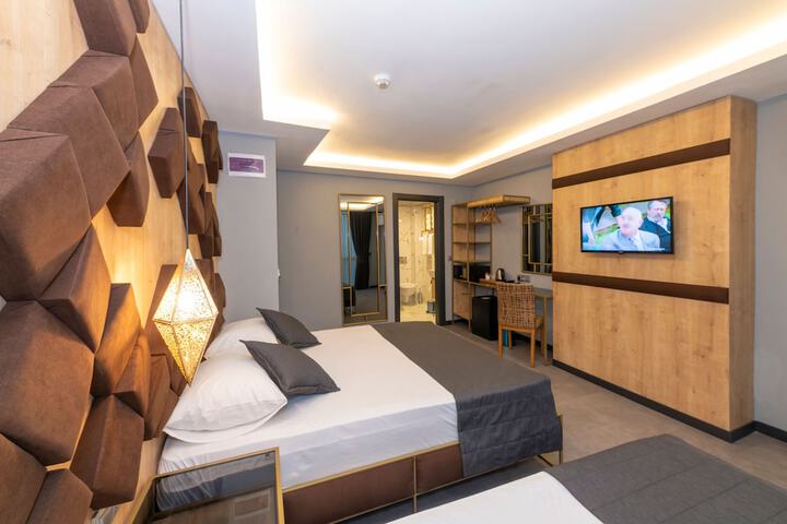 Room 16 of 45