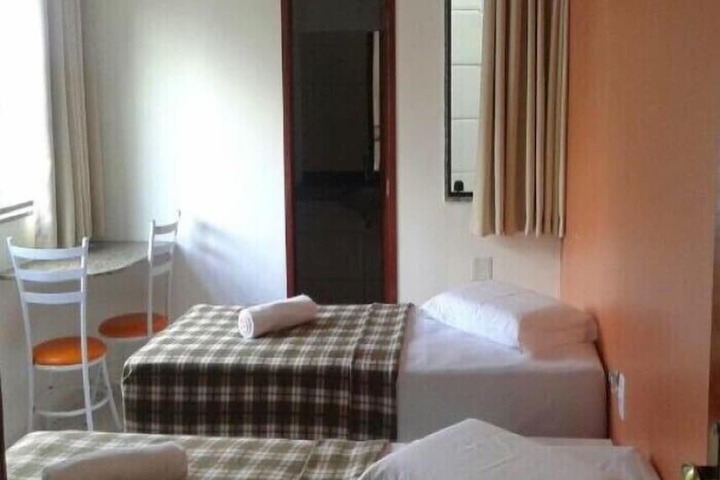 Room 5 of 14
