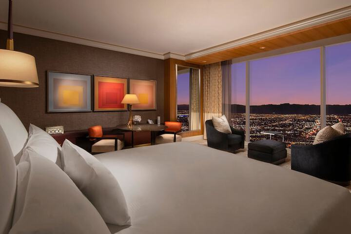 Room 30 of 65
