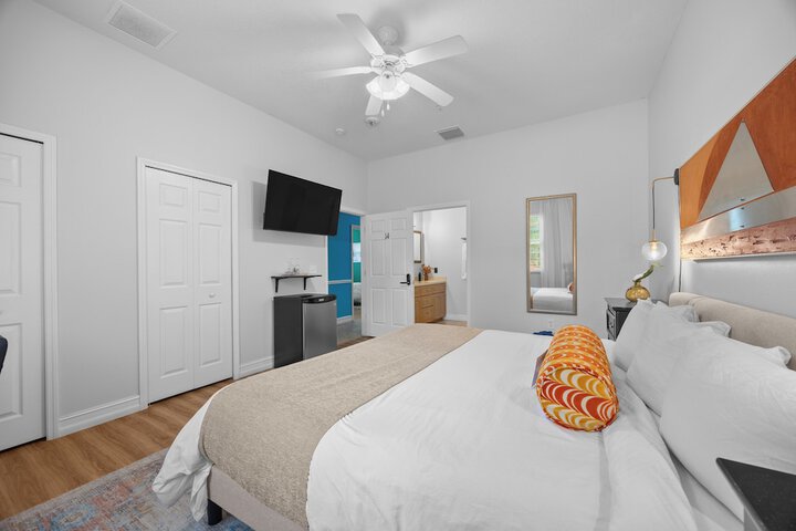 Room 29 of 52