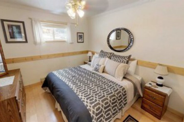 Room 14 of 15